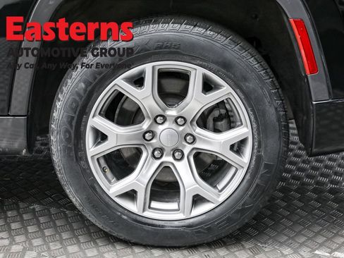 Used 2022 Jeep Wagoneer Series II image 8