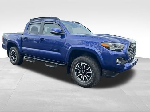 Used 2022 Toyota Tacoma TRD Sport w/ Technology Package image 7