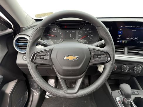 New 2026 Chevrolet Trax LS w/ LS Convenience Package FWD image 12