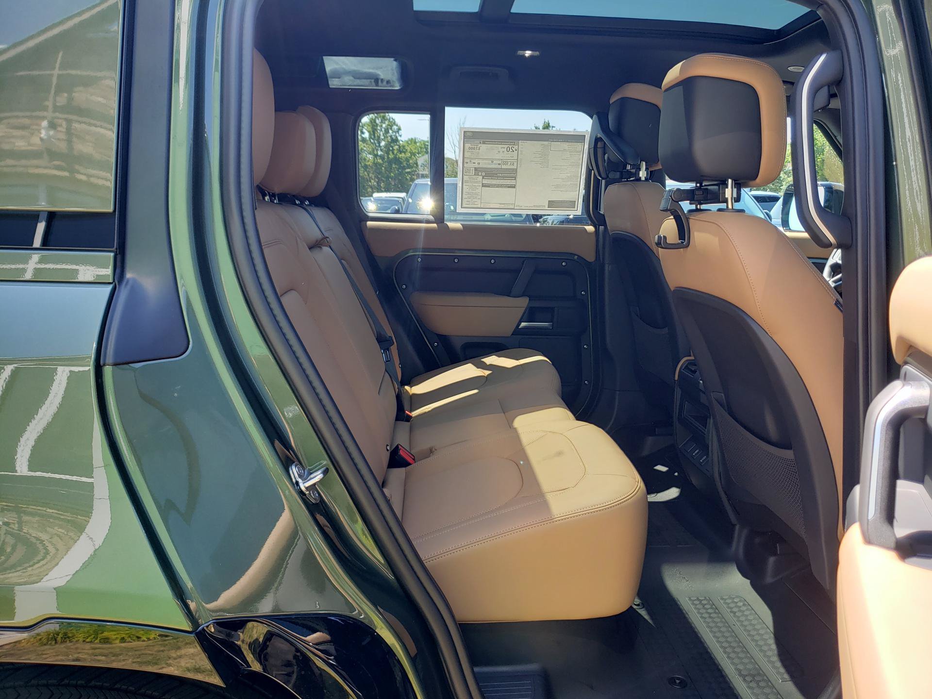 New 2026 Land Rover Defender 110 X-Dynamic SE AWD/4WD image 15