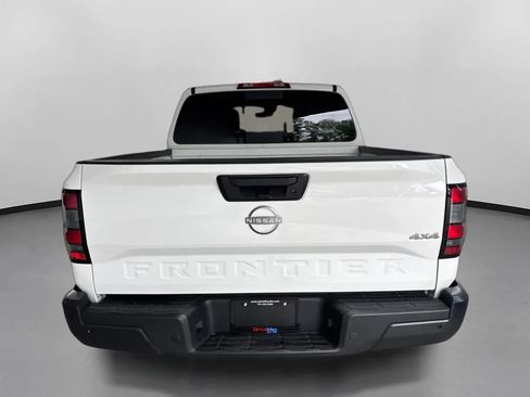 Used 2025 Nissan Frontier S AWD/4WD image 8