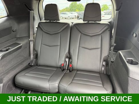 Used 2023 Cadillac XT6 Premium Luxury w/ Technology Package AWD/4WD image 36