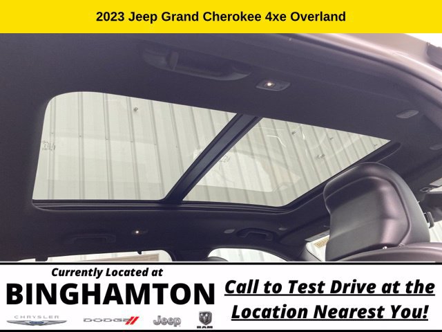 New 2023 Jeep Grand Cherokee Overland w/ Luxury Tech Group IV AWD/4WD image 25