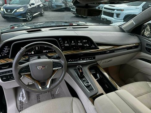 Used 2021 Cadillac Escalade Premium Luxury Platinum image 29