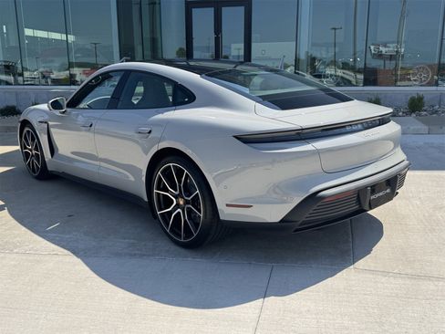 New 2025 Porsche Taycan image 3