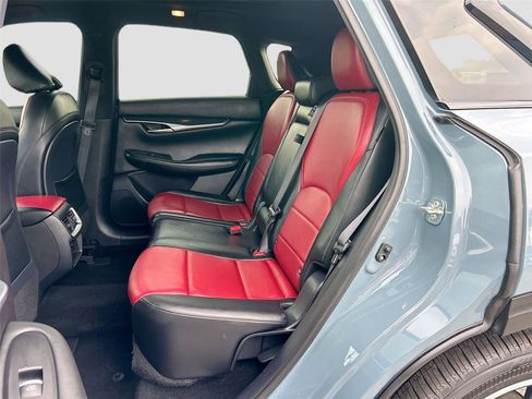 Used 2023 INFINITI QX50 Sport FWD image 26