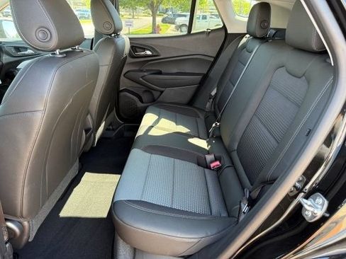 New 2026 Chevrolet Trax LT w/ LT Convenience Package FWD image 14
