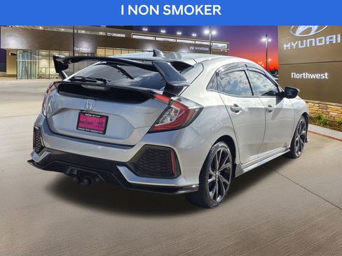 Used 2018 Honda Civic Sport image 7
