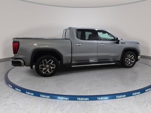Used 2023 GMC Sierra 1500 SLT w/ SLT Premium Package AWD/4WD image 5