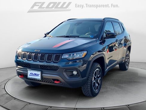New 2026 Jeep Compass Trailhawk image 3