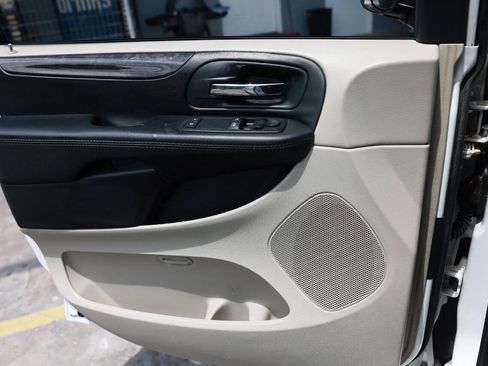 Used 2014 Dodge Grand Caravan SE w/ Quick Order Package 29E SE FWD image 13