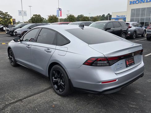 New 2025 Honda Accord SE image 5