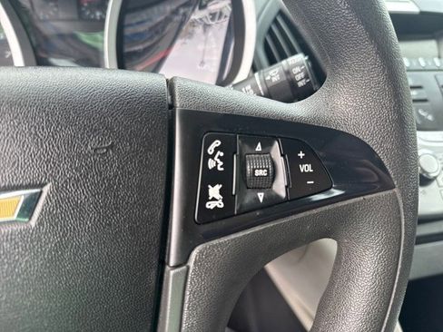 Used 2014 Chevrolet Equinox LS image 11