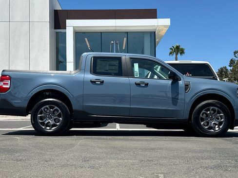 New 2026 Ford Maverick XLT w/ XLT Luxury Package FWD image 2