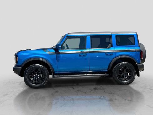 Used 2023 Ford Bronco Outer Banks AWD/4WD image 3