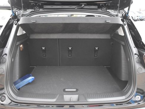 New 2026 Chevrolet Trax LT w/ Sunroof Package image 17