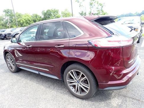 Used 2019 Ford Edge Titanium w/ Equipment Group 301A AWD/4WD image 4