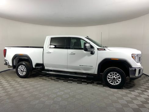 Used 2023 GMC Sierra 2500 SLE AWD/4WD image 2