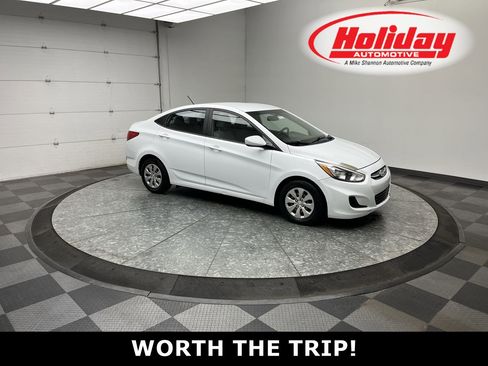 Used 2017 Hyundai Accent SE FWD image 1