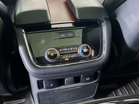 Used 2019 Lincoln Navigator L Reserve image 29