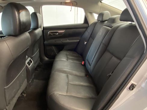 Used 2015 Nissan Altima 2.5 SL w/ Technology Package FWD image 16