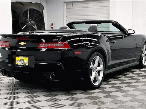 Used 2015 Chevrolet Camaro SS RWD image 13