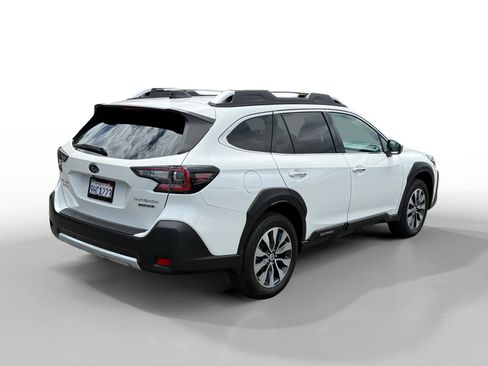 Used 2024 Subaru Outback Touring AWD/4WD image 5