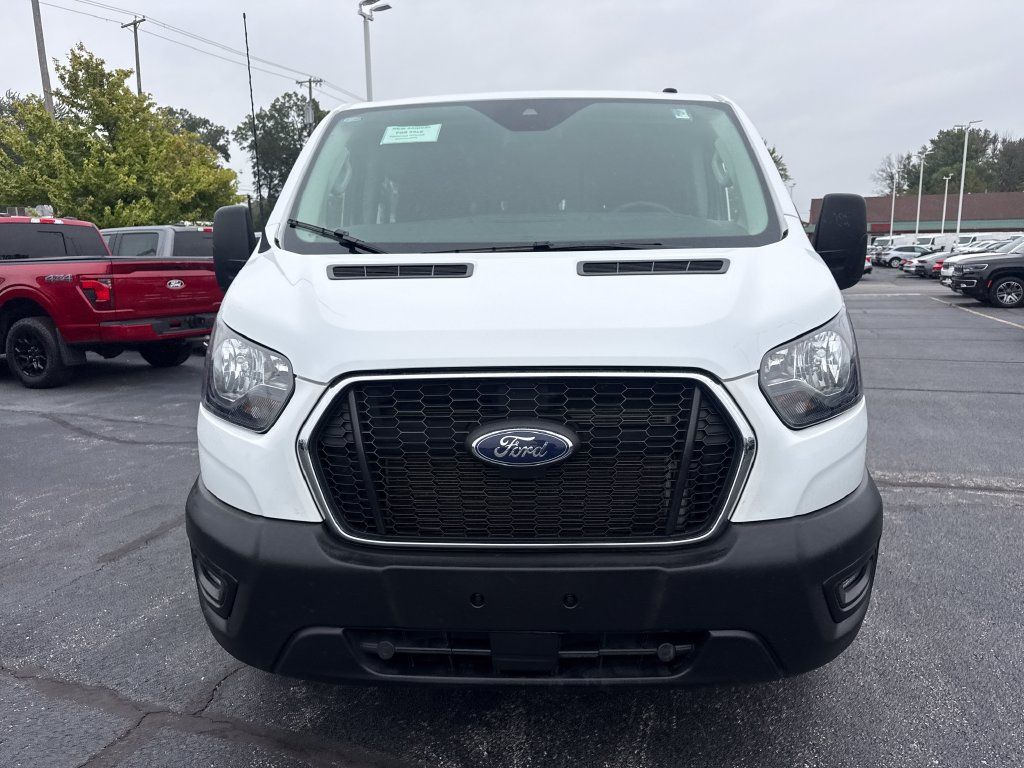 Used 2025 Ford Transit 250 Low Roof w/ Exterior Upgrade Package RWD image 3