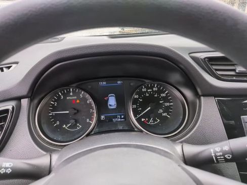 Used 2021 Nissan Rogue Sport S image 20