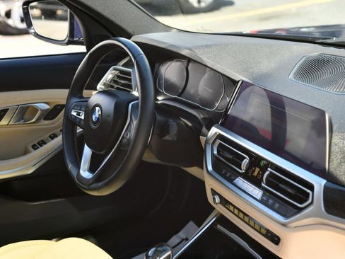 Used 2021 BMW 330i Sedan w/ Convenience Package image 17