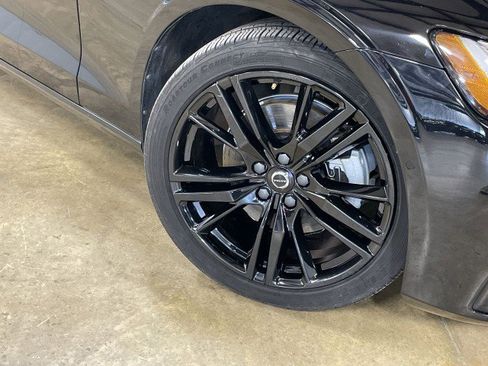 Used 2024 Volvo S60 B5 Plus image 11