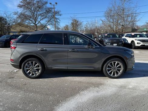 Used 2021 Lincoln Corsair AWD w/ Premium Package image 5