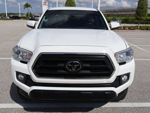 Used 2022 Toyota Tacoma SR5 w/ Technology Package RWD image 5