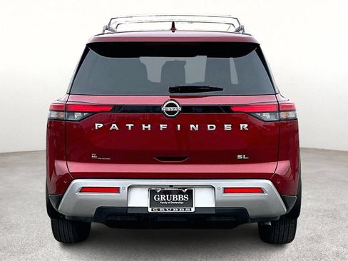 Used 2024 Nissan Pathfinder SL w/ SL Premium Package FWD image 5