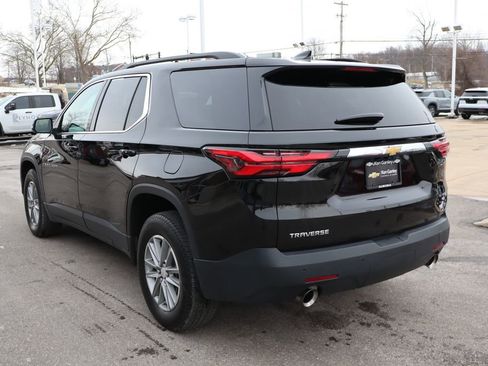 Used 2023 Chevrolet Traverse LT image 29
