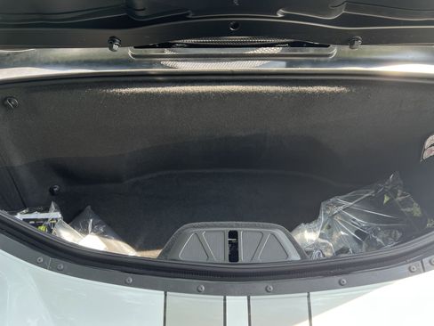 Used 2025 Chevrolet Corvette Z06 w/ Chrome Exterior Badge Package image 31