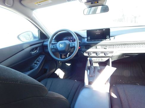 Used 2023 Honda Accord LX image 6