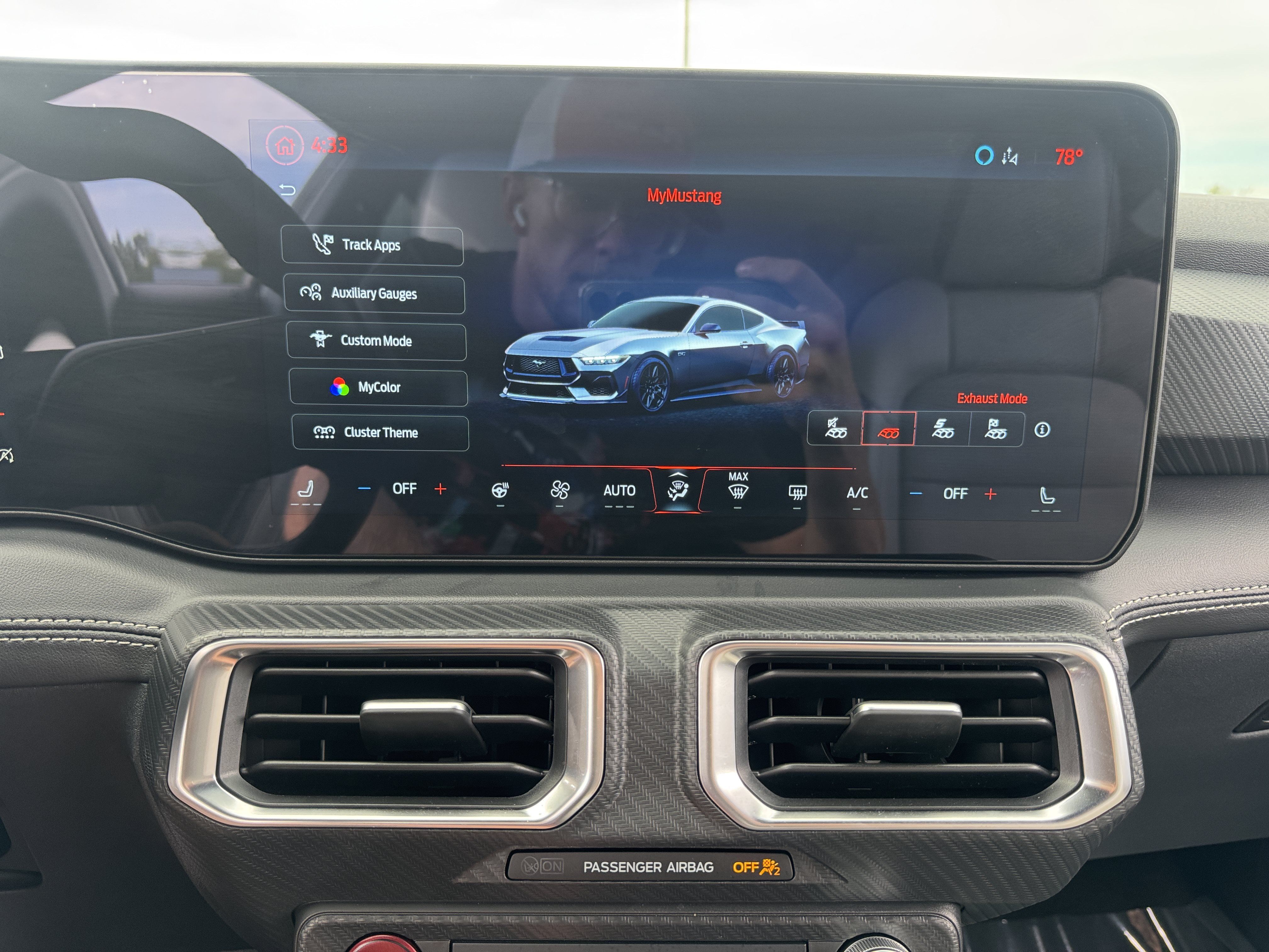 Used 2025 Ford Mustang GT Premium RWD image 23