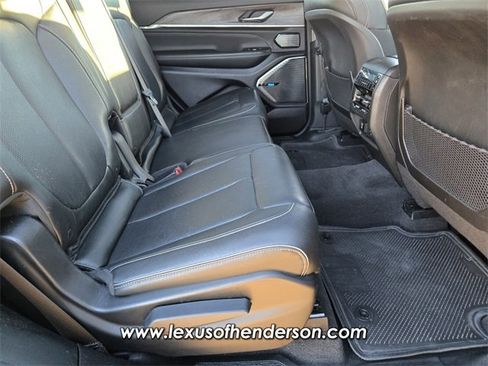 Used 2022 Jeep Grand Cherokee L Overland image 15