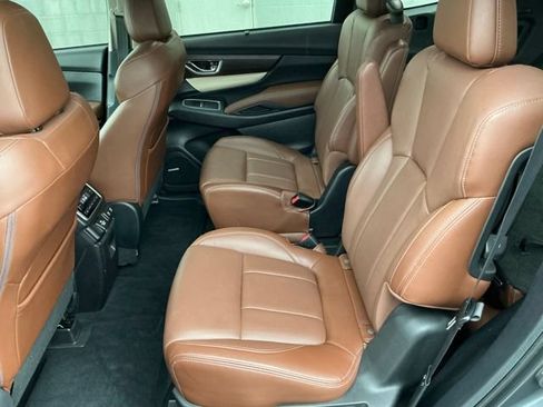 Used 2021 Subaru Ascent Touring w/ Popular Package #2A AWD/4WD image 11