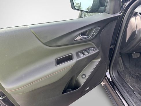 Used 2022 Chevrolet Equinox RS w/ RS Leather Package FWD image 14