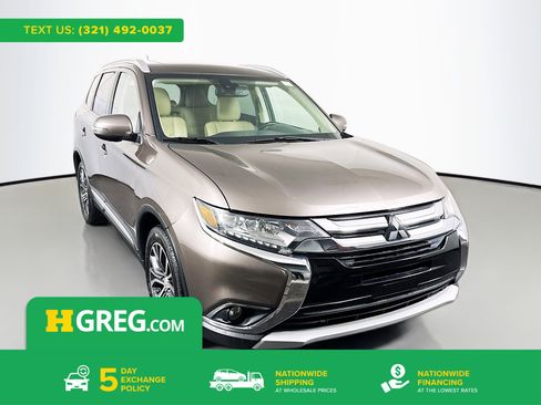 Used 2016 Mitsubishi Outlander GT AWD/4WD image 1