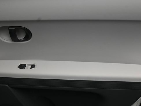 New 2025 Hyundai Ioniq 5 SEL image 14