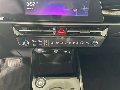 Used 2025 Kia Niro Wind w/ Wind Preserve Package image 23