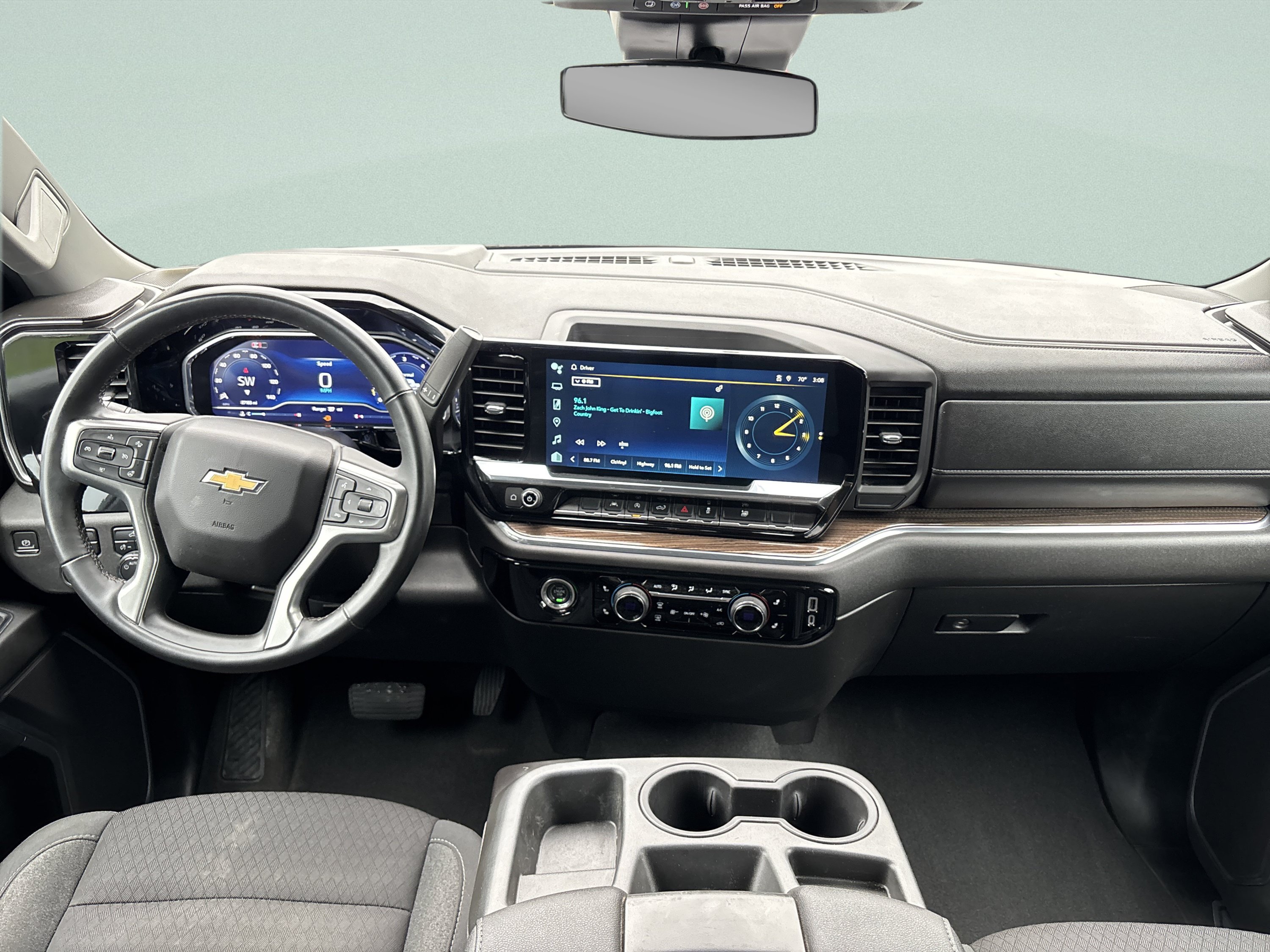 Used 2024 Chevrolet Silverado 1500 LT AWD/4WD image 20