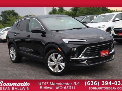 Used 2025 Buick Encore GX Preferred FWD image 1