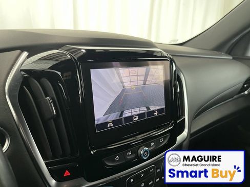 Used 2022 Chevrolet Traverse LT image 23