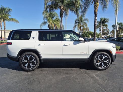 Used 2024 Rivian R1S Adventure AWD/4WD image 11