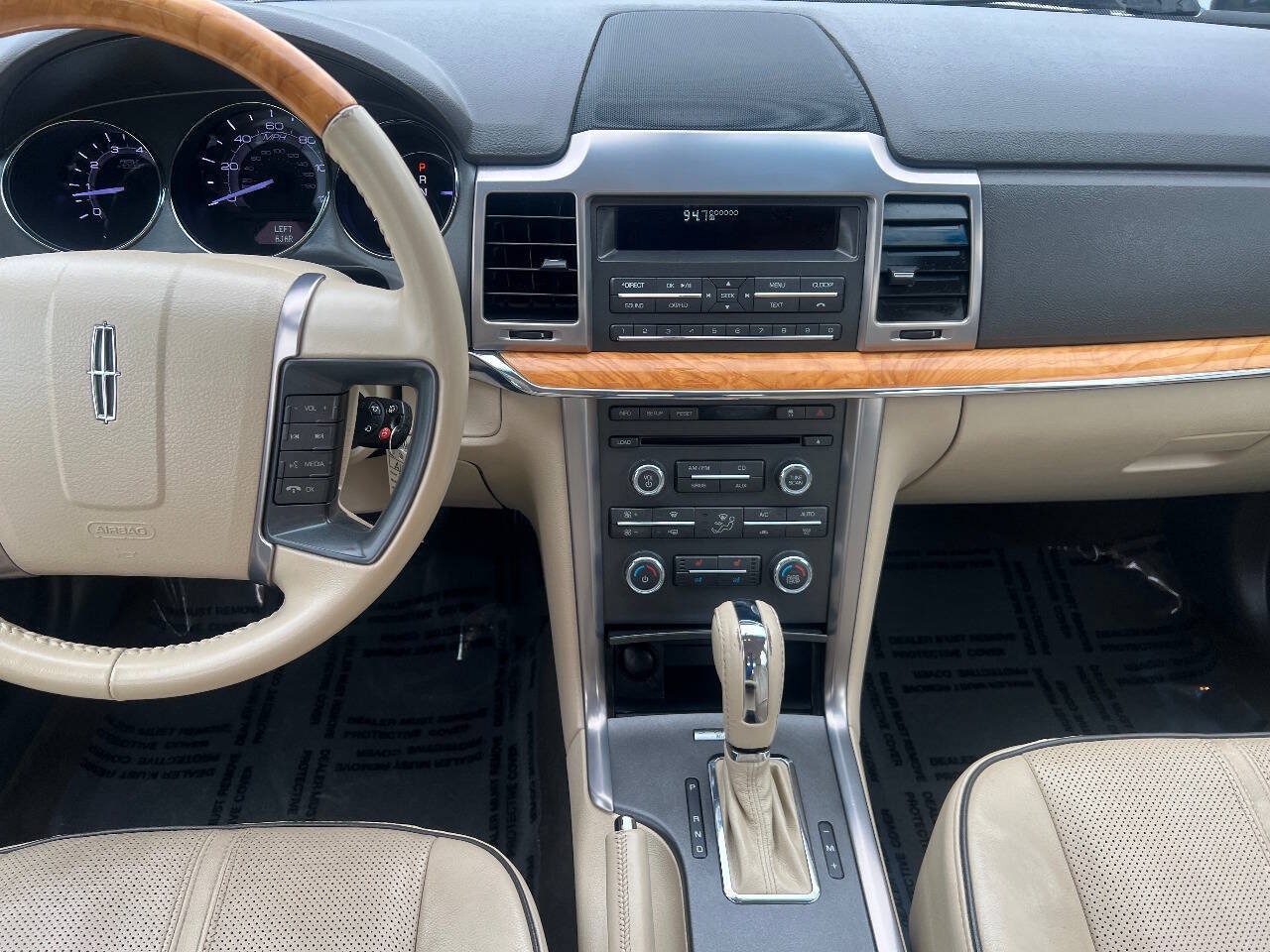 Used 2010 Lincoln MKZ FWD image 30