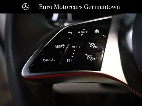 Used 2026 Mercedes-Benz GLC 300 4MATIC image 12